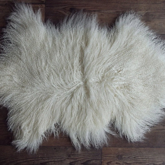 Tibet Schaffell wie Gotland weiß natur