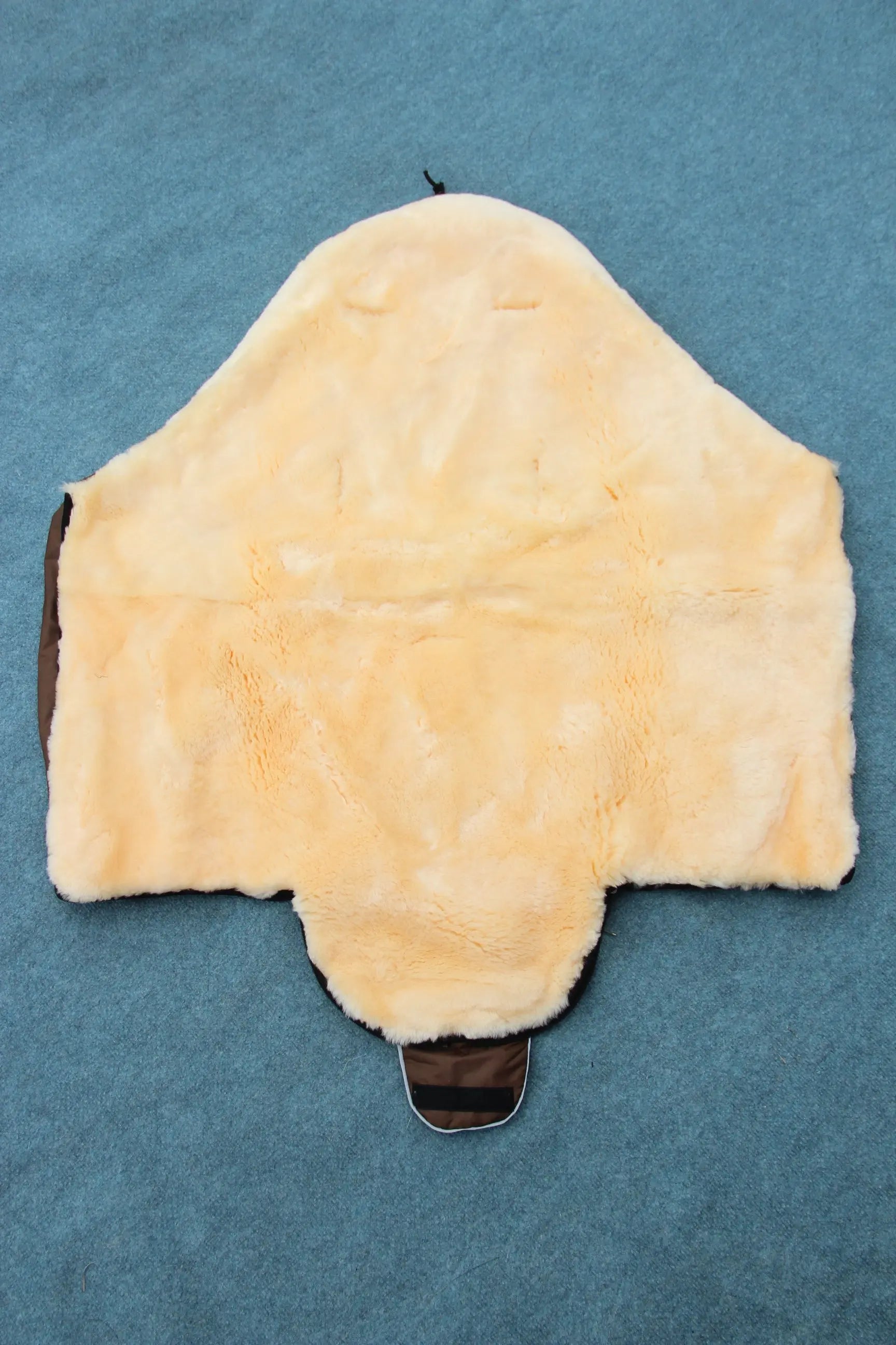 Premium Baby- Kinderwagenfußsack mit Lammfell (Champagner-Gold, Olive, Schlamm, Anthrazit, Dunkelblau oder Schwarz)