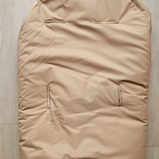 Premium Baby- Kinderwagenfußsack mit Lammfell (Champagner-Gold, Olive, Schlamm, Anthrazit, Dunkelblau oder Schwarz)