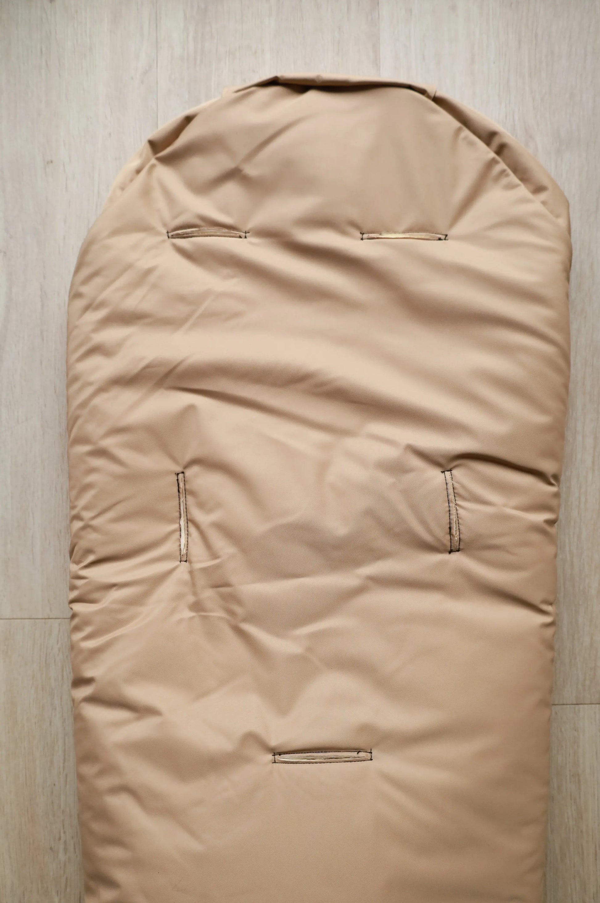 Premium Baby- Kinderwagenfußsack mit Lammfell (Champagner-Gold, Olive, Schlamm, Anthrazit, Dunkelblau oder Schwarz)