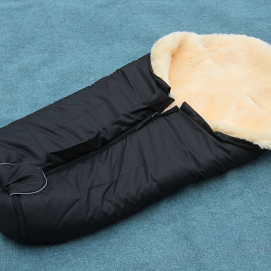 Premium Baby- Kinderwagenfußsack mit Lammfell (Champagner-Gold, Olive, Schlamm, Anthrazit, Dunkelblau oder Schwarz)