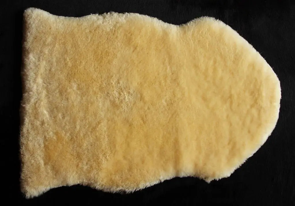 Baby-Lammfell medizinisch als Kinderwageneinlage