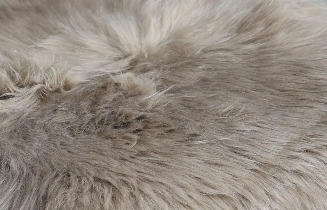 Lammfell Sitzauflage Eckig Taupe