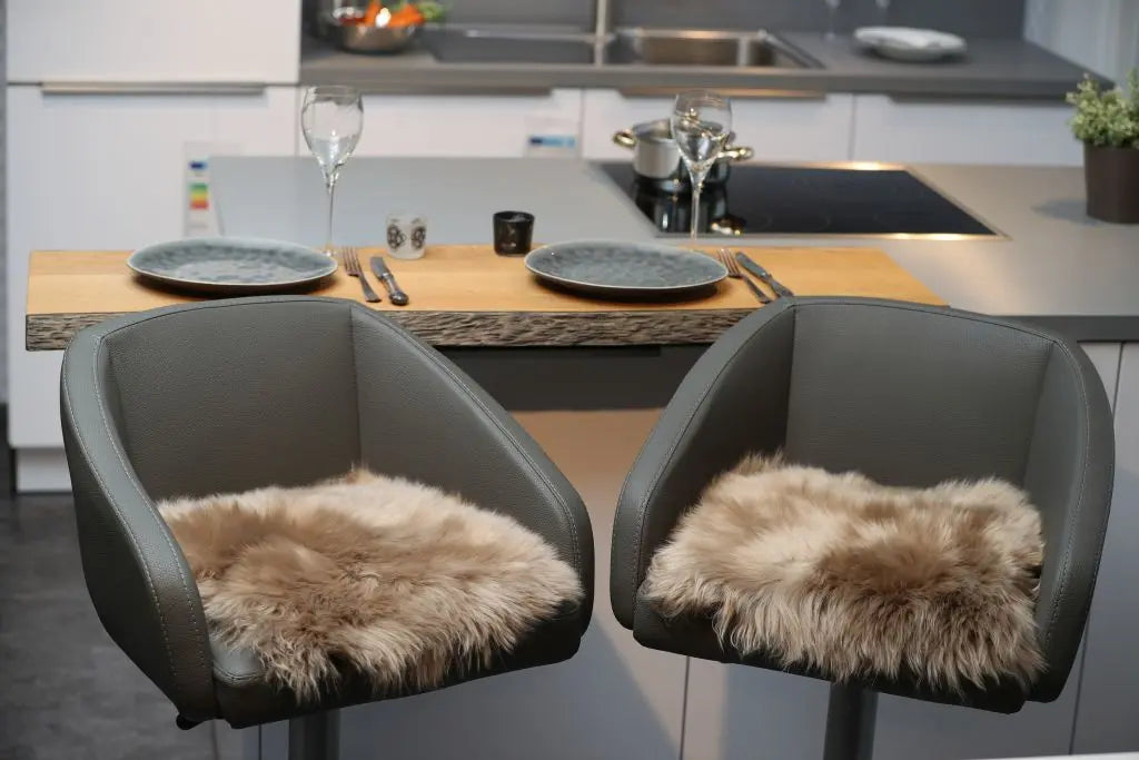 Lammfell Sitzauflage Eckig Taupe