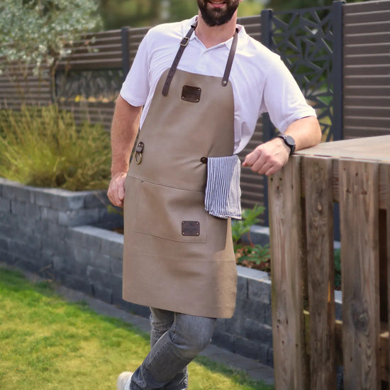 Premium Leder-Grillschürze Smokegrau mit Personalisierung | extra Lang für über 1,9m  Gerberei Birke Fellshop