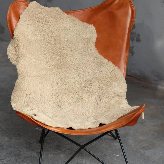 Lammfell Curly - Sand - (geschoren gelockt beige/braun)