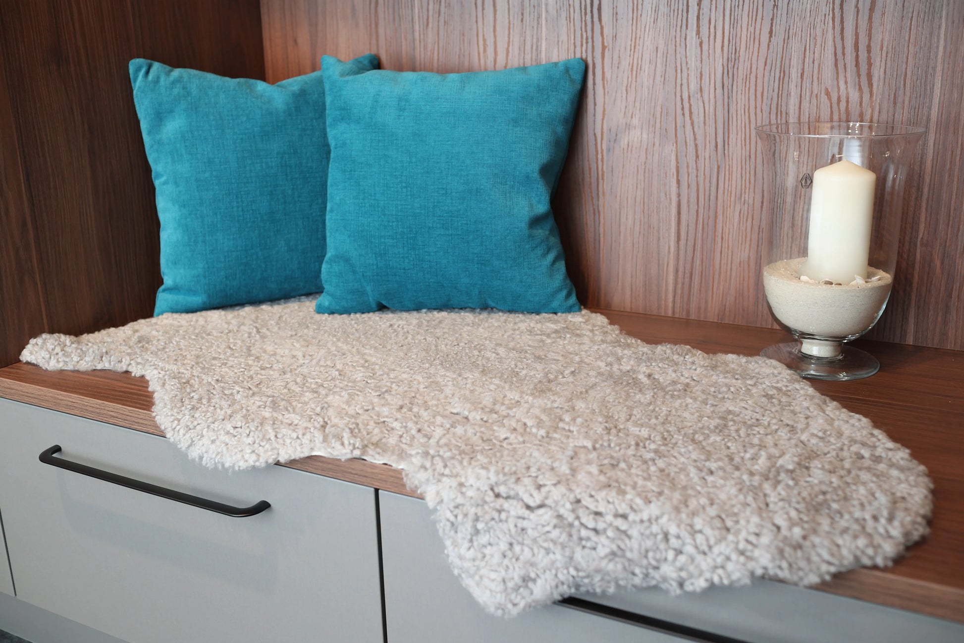 Lammfell Curly - Platin - (geschoren gelockt hellgrau)