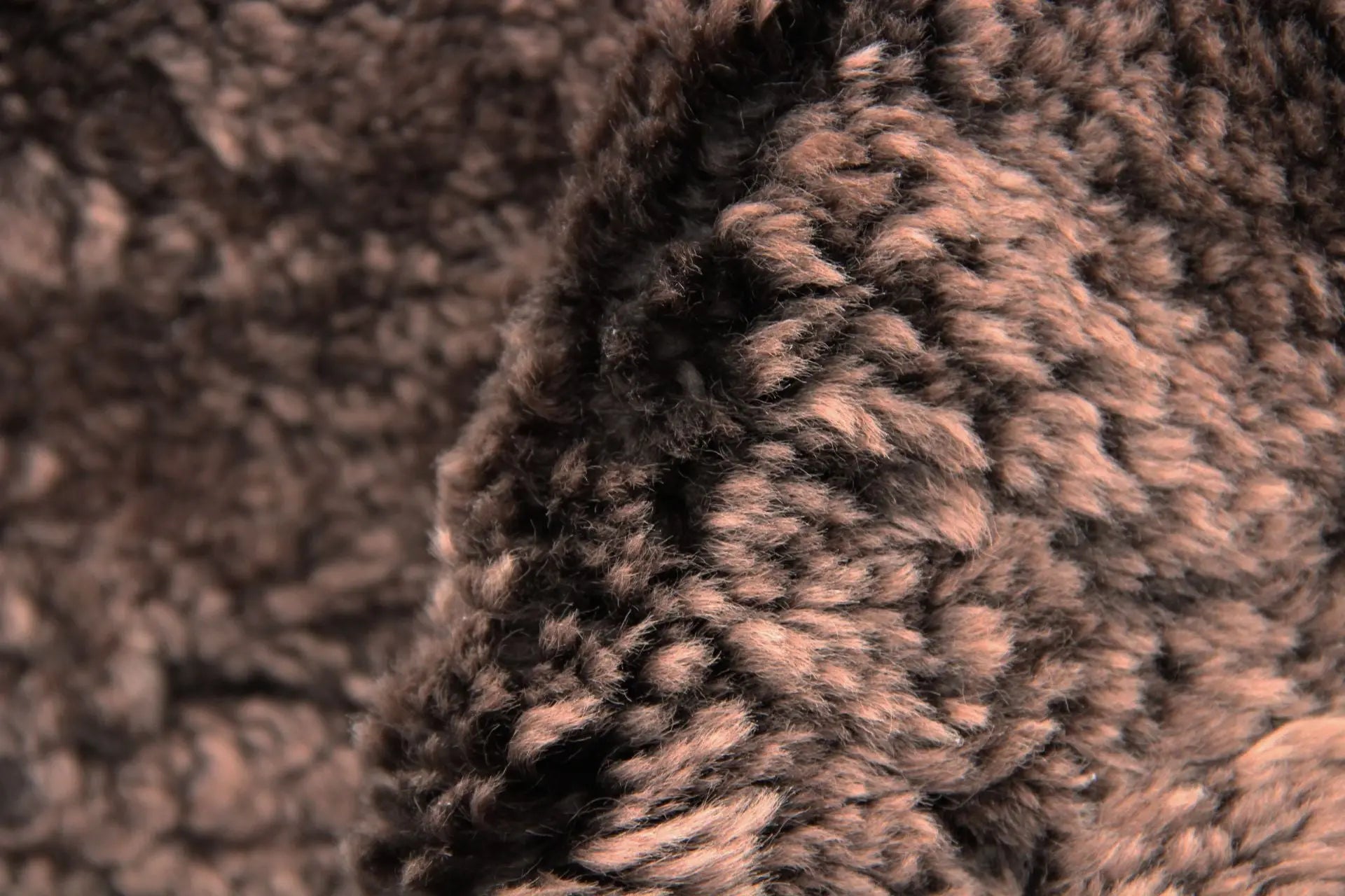 Lammfell Curly -  Mocca - (geschoren gelockt braun)