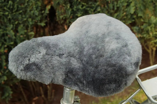 Fahrradsattelbezug aus Lammfell Anthrazit