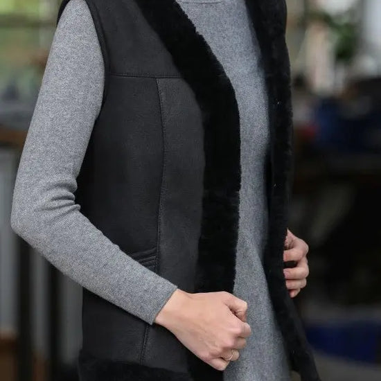 Lammfellweste Sarina Damen (Schwarz)