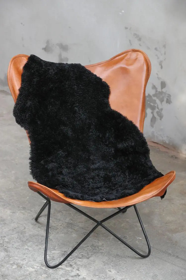 Lammfell Curly - Schwarz- (geschoren gelockt)