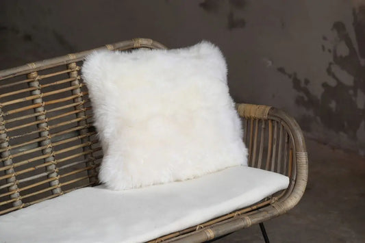 Lammfell Kissen Naturweiß