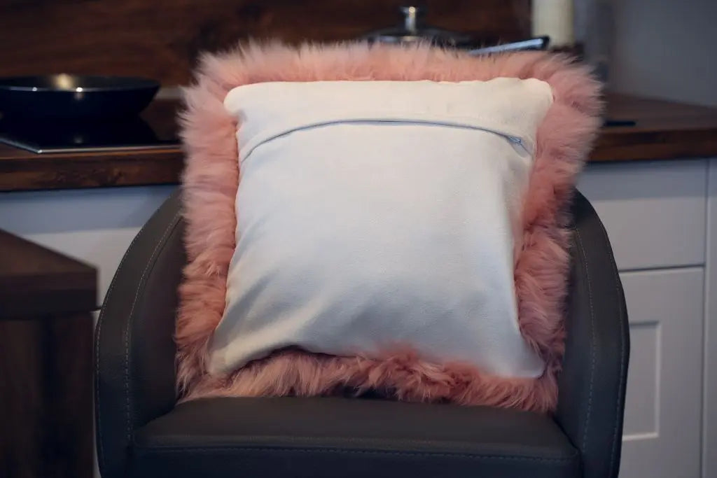 Lammfell Kissen Altrosa