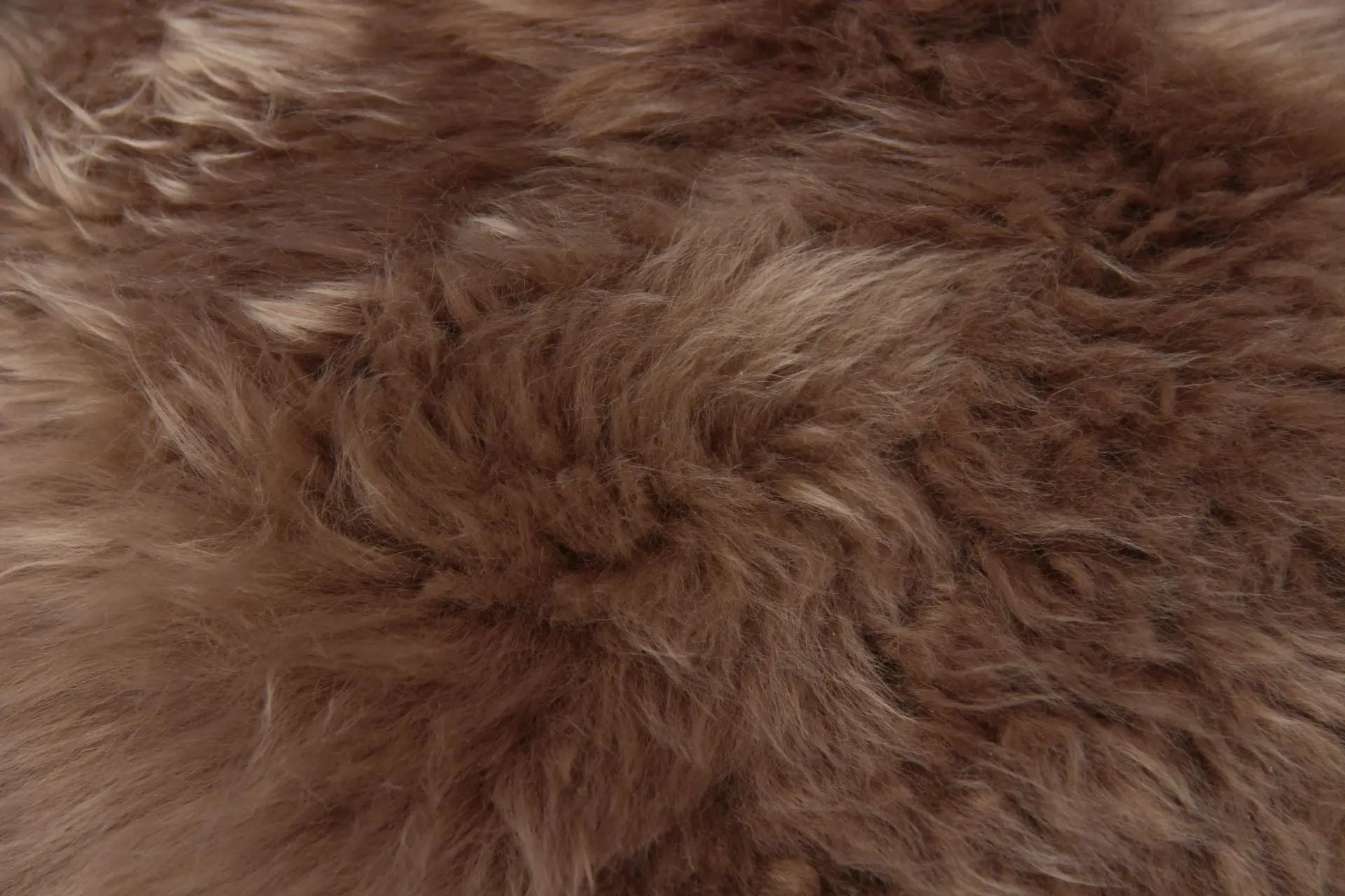 Lammfell Kissen Taupe