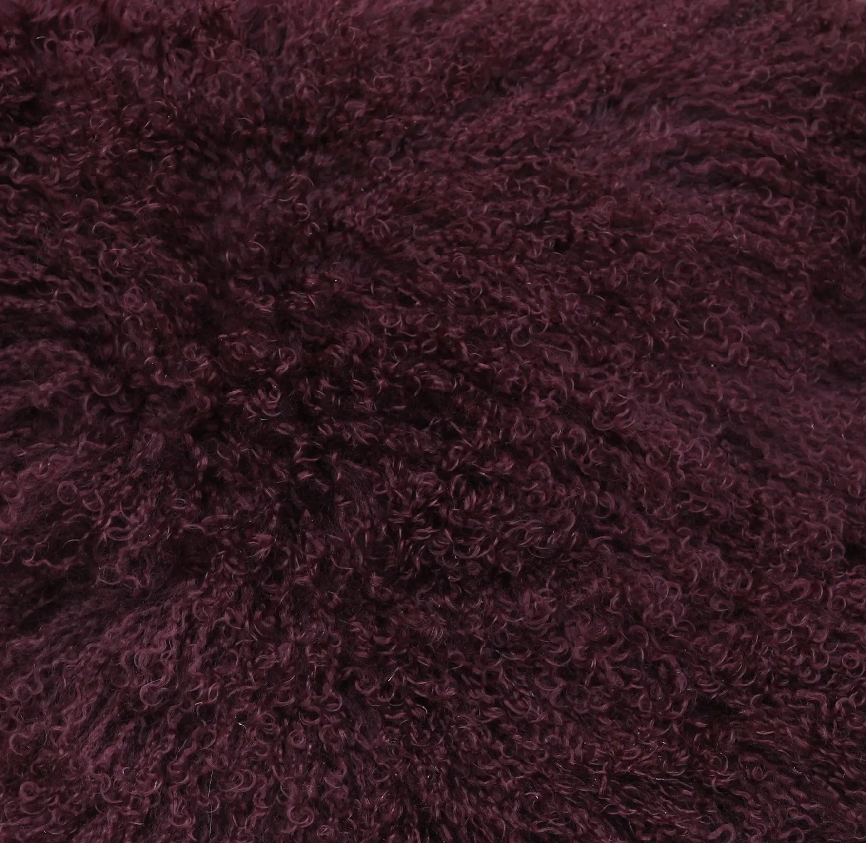 Tibet Lammfellkissen Weinrot