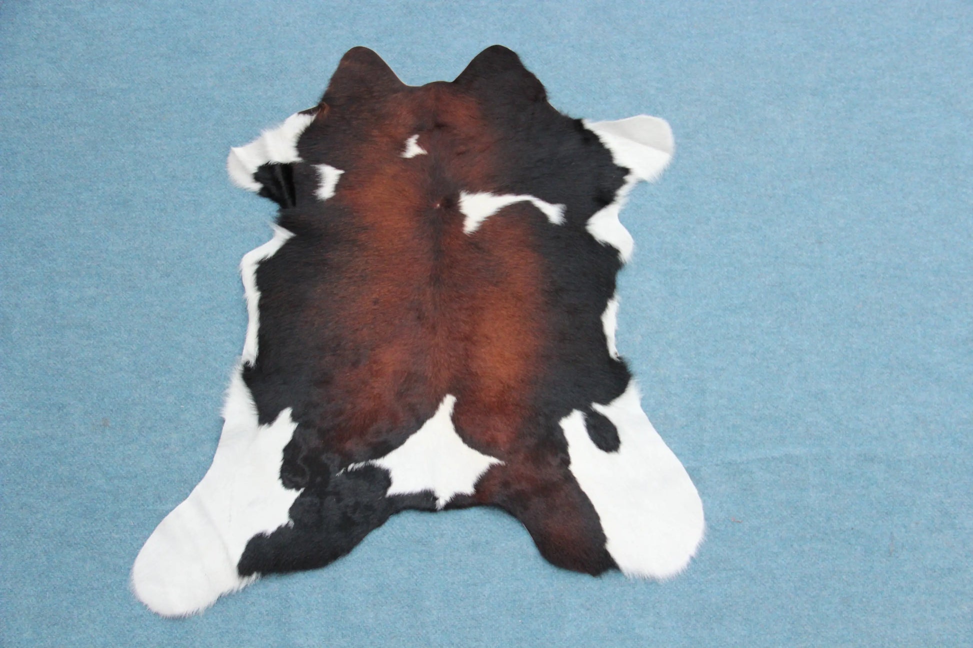 Kalbfell Tricolor Schwarz Braun Weiß