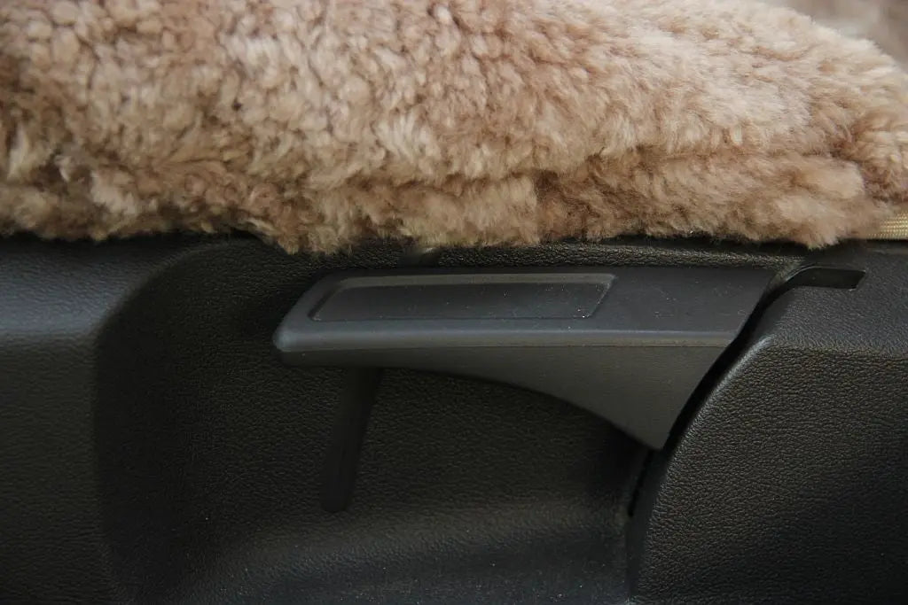 Premium Autofell für Autositze mit Airbag im Sitz (Sand)