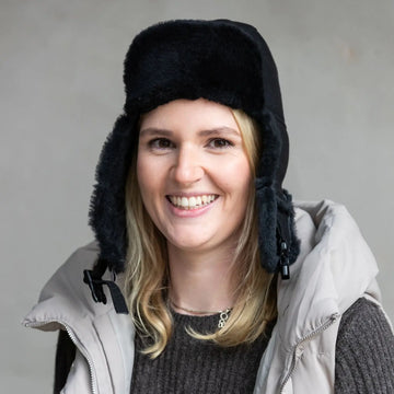 Mütze aus Lammfell schwarz