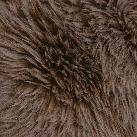 Lammfell Taupe (grau braun)