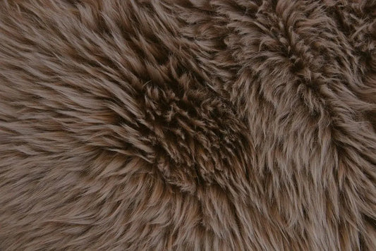 Lammfell Taupe (grau braun)