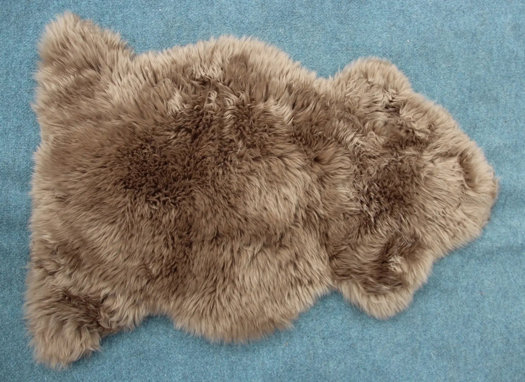 Lammfell Taupe (grau braun)