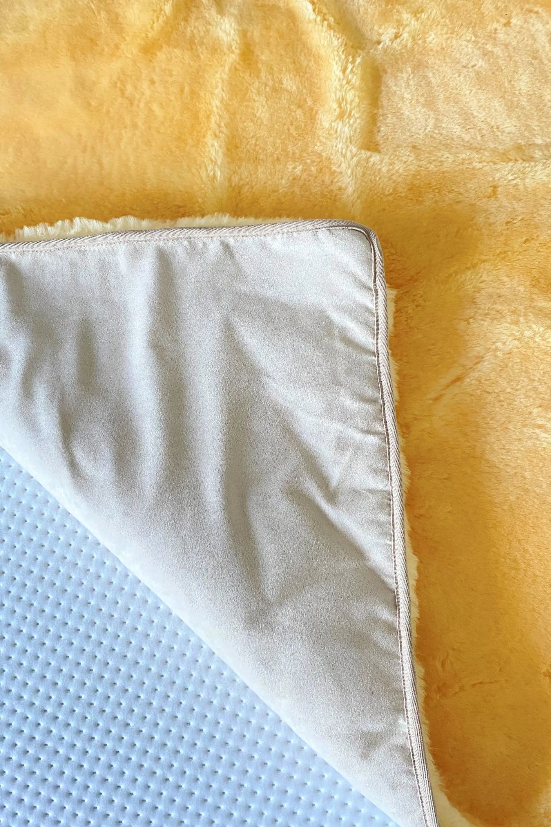 Lammfelldecke 190 x 90 cm Bettauflage Lammfellunterbett