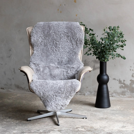 2er Lammfell Curly - Platin - (geschoren gelockt)