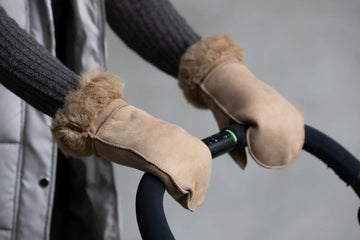 Lammfellhandschuhe braun oder grau (Fäustlinge)