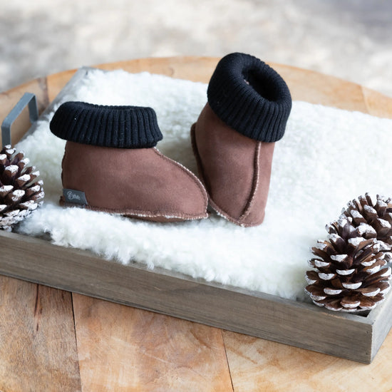 Lammfell Babyschuhe Jave (Braun)