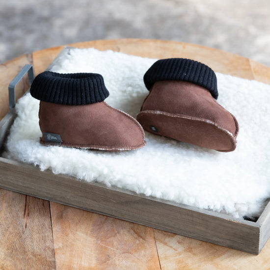 Lammfell Babyschuhe Jave (Braun)