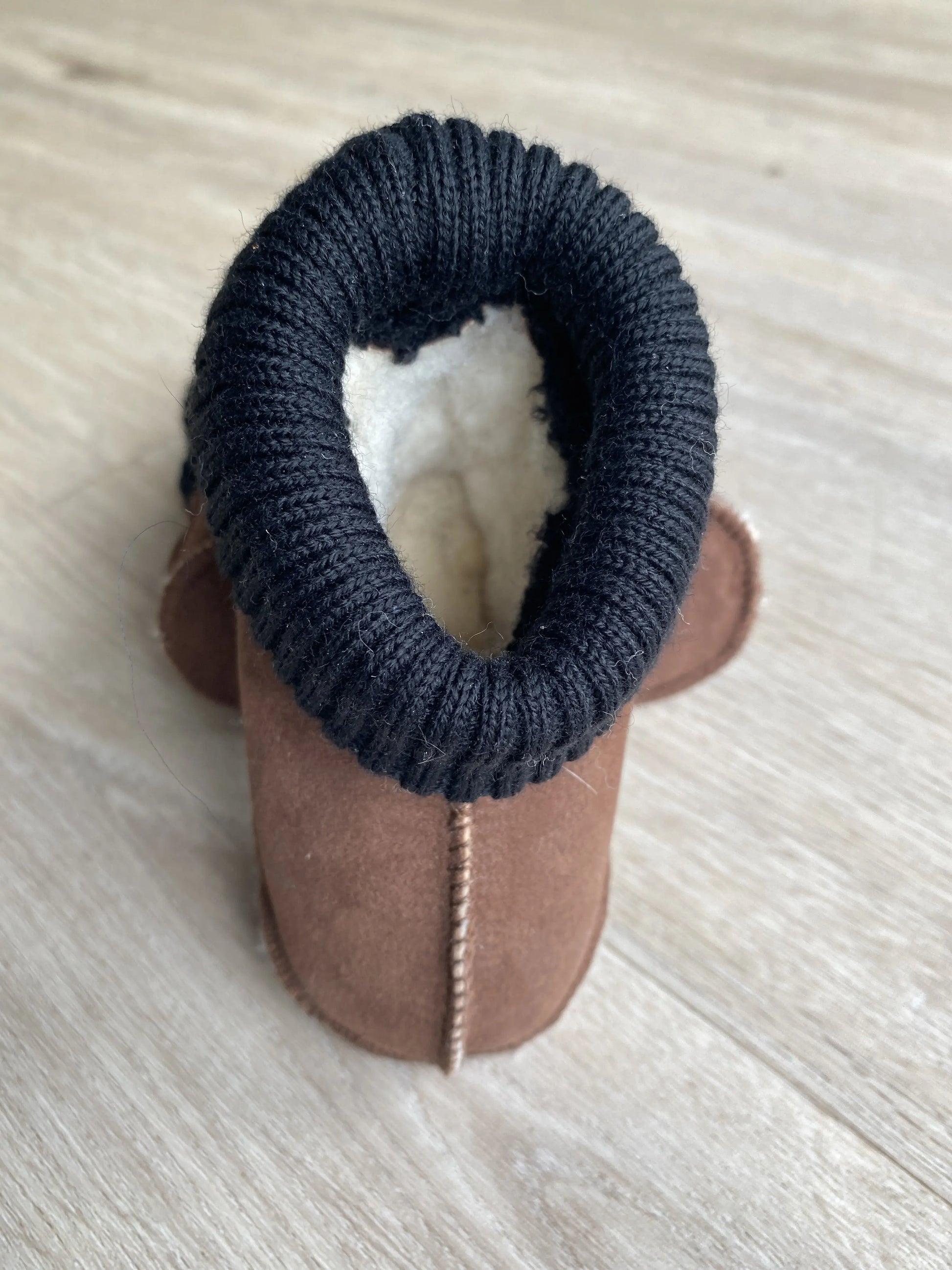 Lammfell Babyschuhe Jave (Braun)