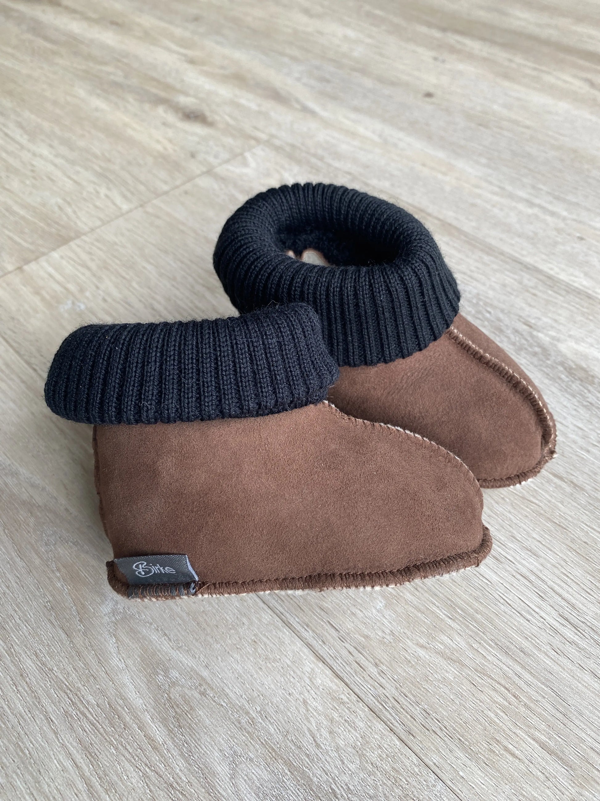 Lammfell Babyschuhe Jave (Braun)