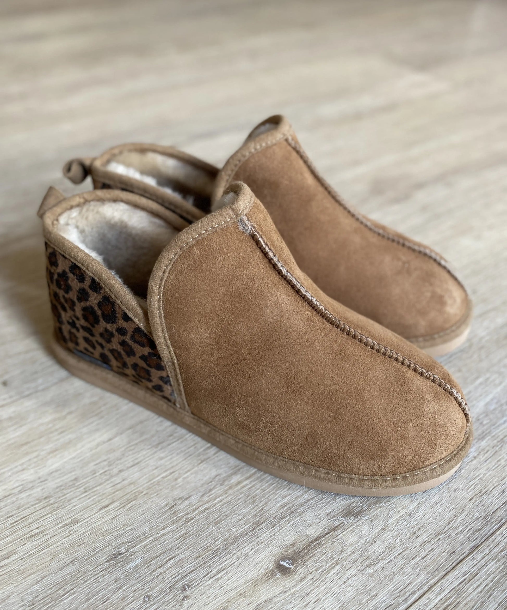 Lammfell Hausschuhe Leo l Gr. 37-41