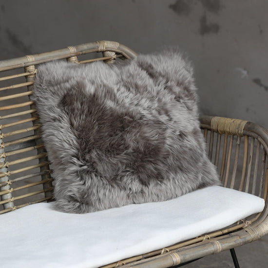 Lammfell Kissen Stone