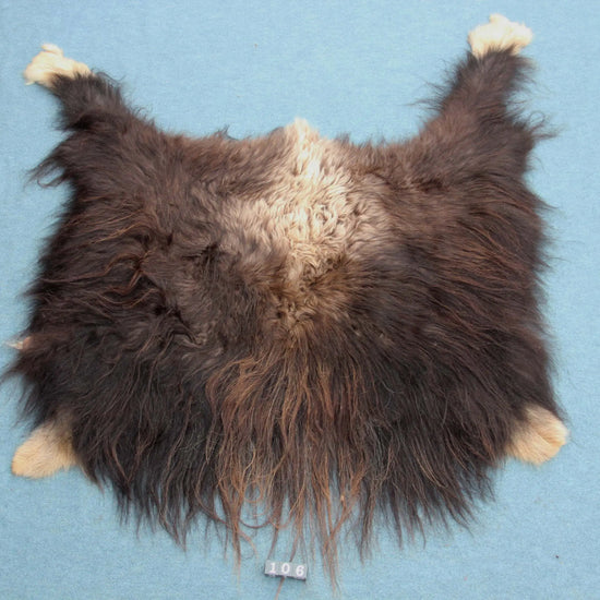 Moschusochsenfell (106) 160x175 cm