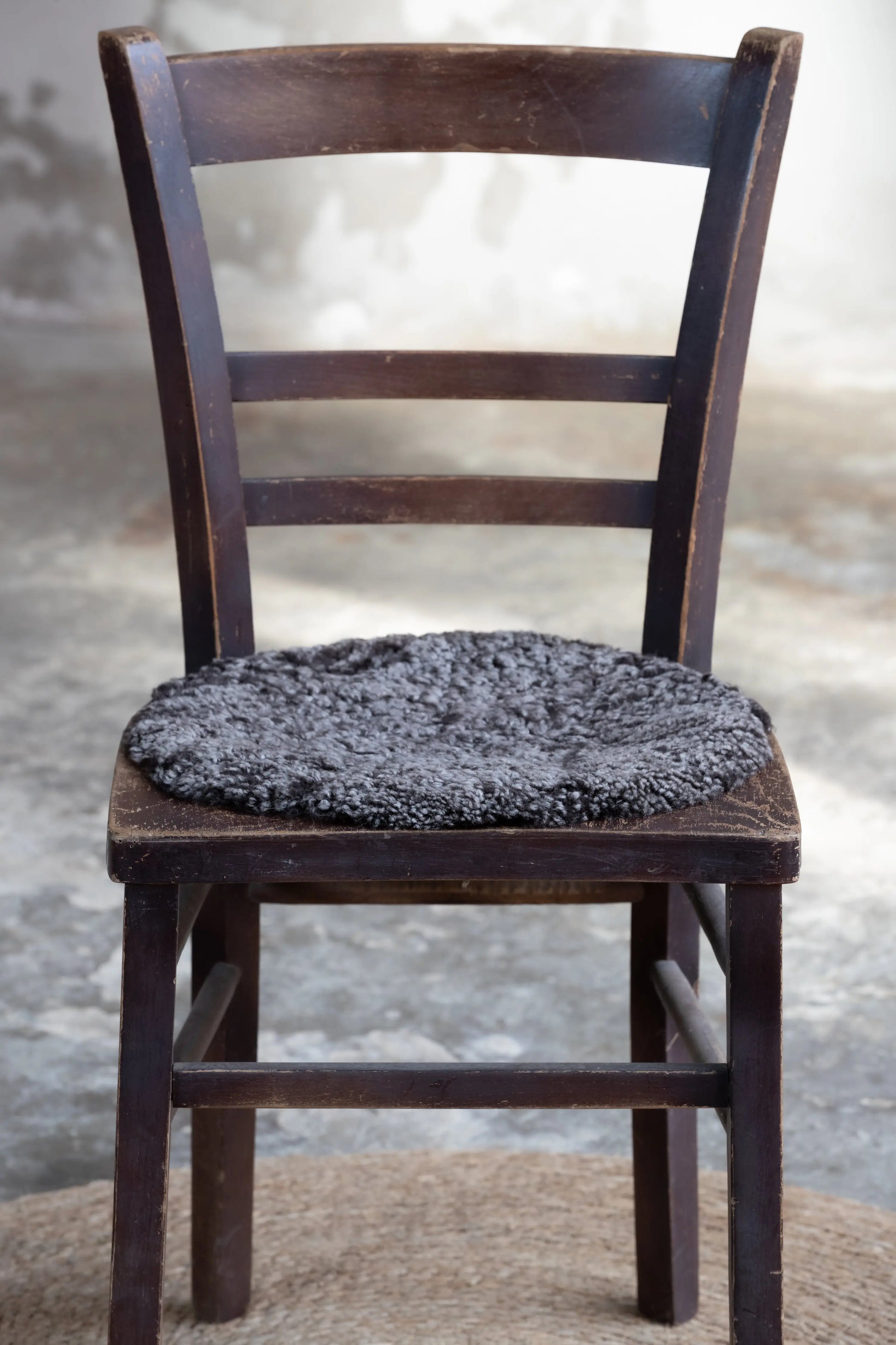 Lammfell Sitzauflage Curly Rund Mocca