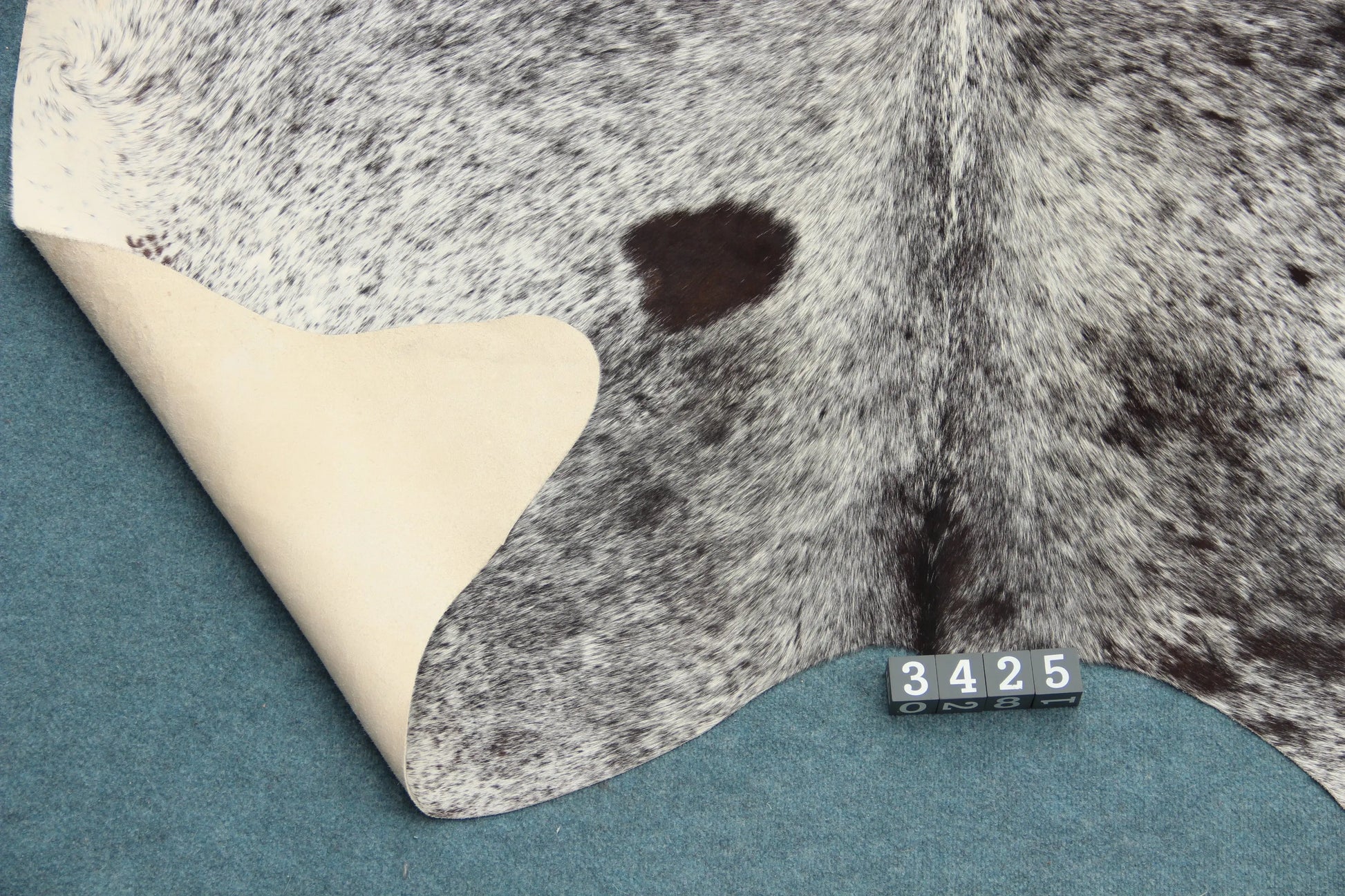 Kuhfell Grau Schwarz Braun Weiß Salz&Pfeffer (3425)