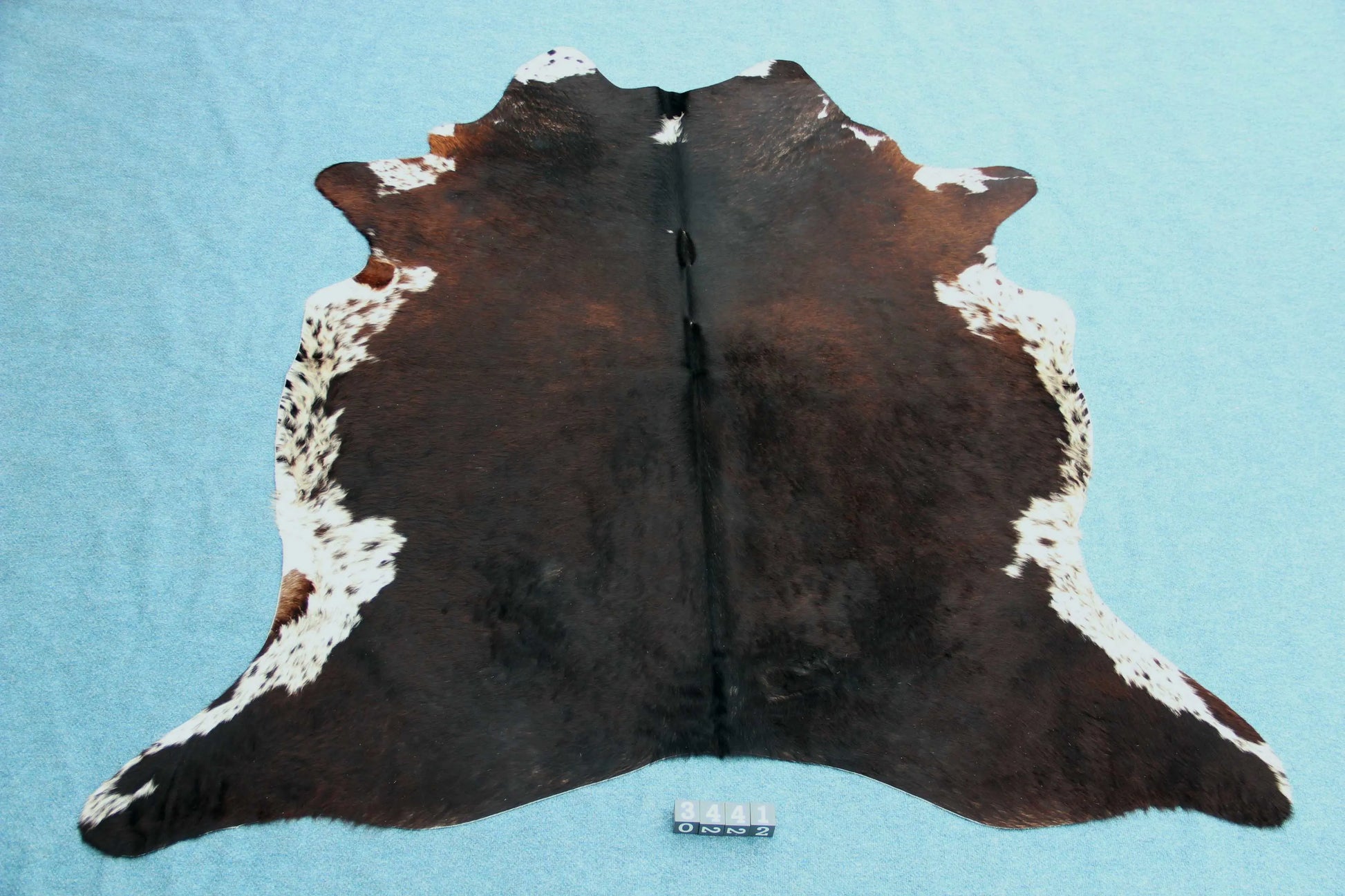 Kuhfell Schwarz Braun Weiß gepunktet (3441)