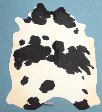 Kuhfell Schwarz Weiß gepunktet (4157) XXL 4-5qm