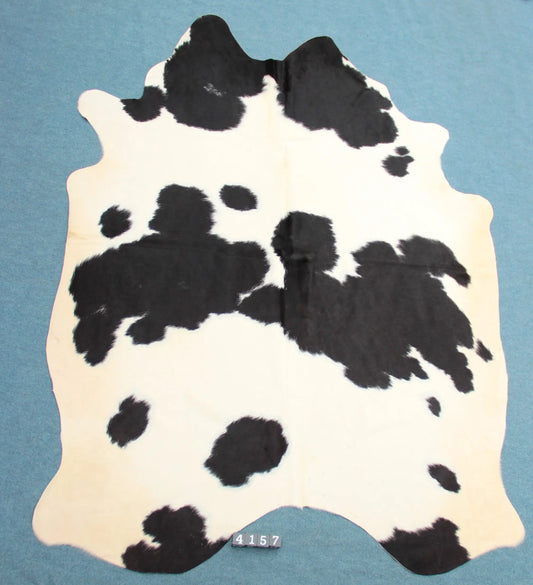 Kuhfell Schwarz Weiß gepunktet (4157) XXL 4-5qm