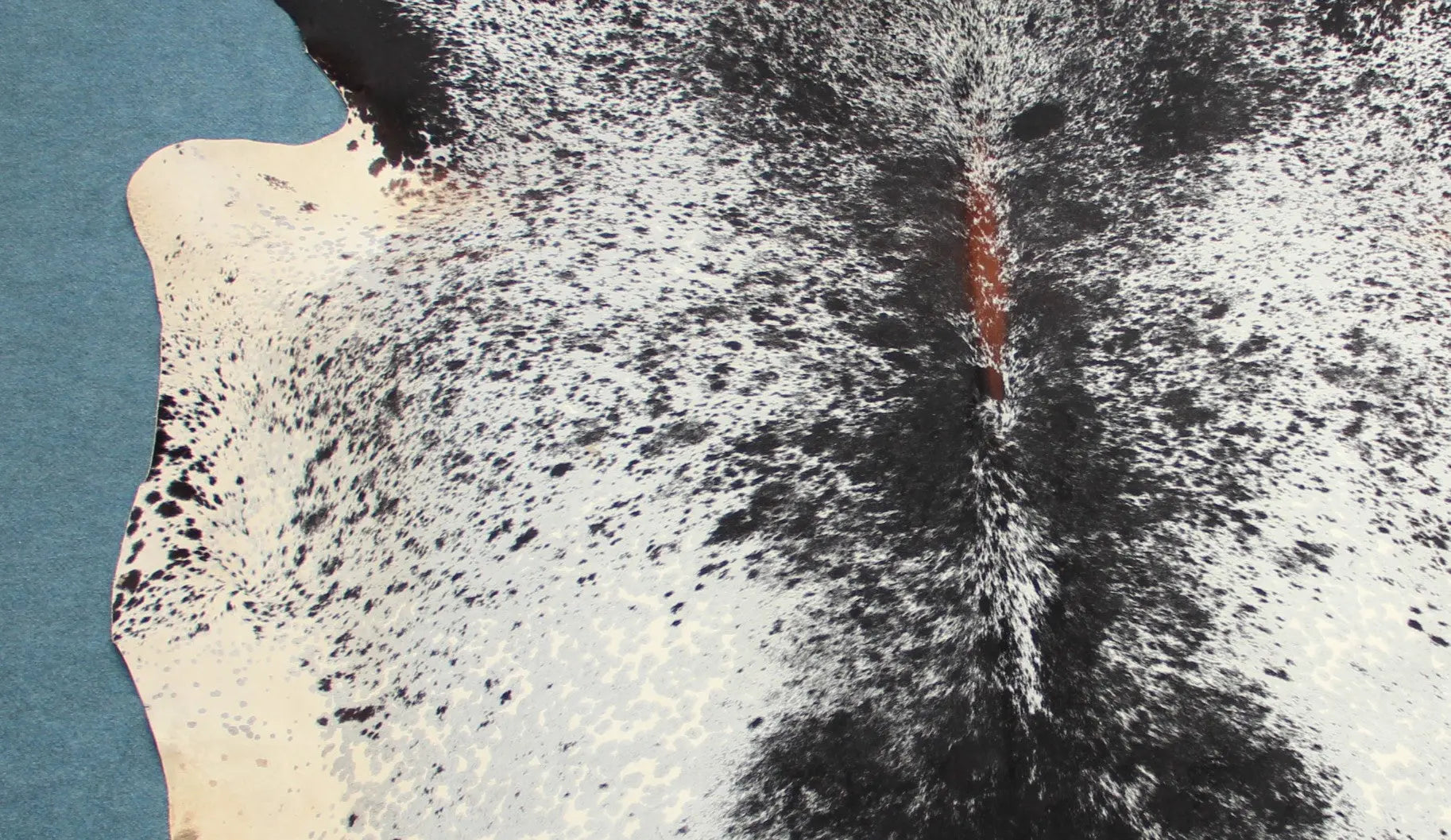 Kuhfell Schwarz Braun Grau Weiß gesprenkelt (41) XXL 4-5 qm