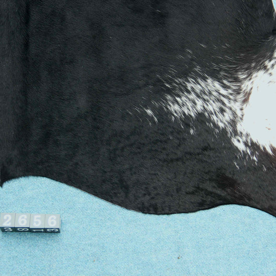 Kuhfell Schwarz Weiß gesprenkelt (2656) 2-3 qm