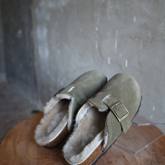 Lammfell Hausschuh - Glen- Olive