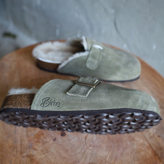 Lammfell Hausschuh - Glen- Olive