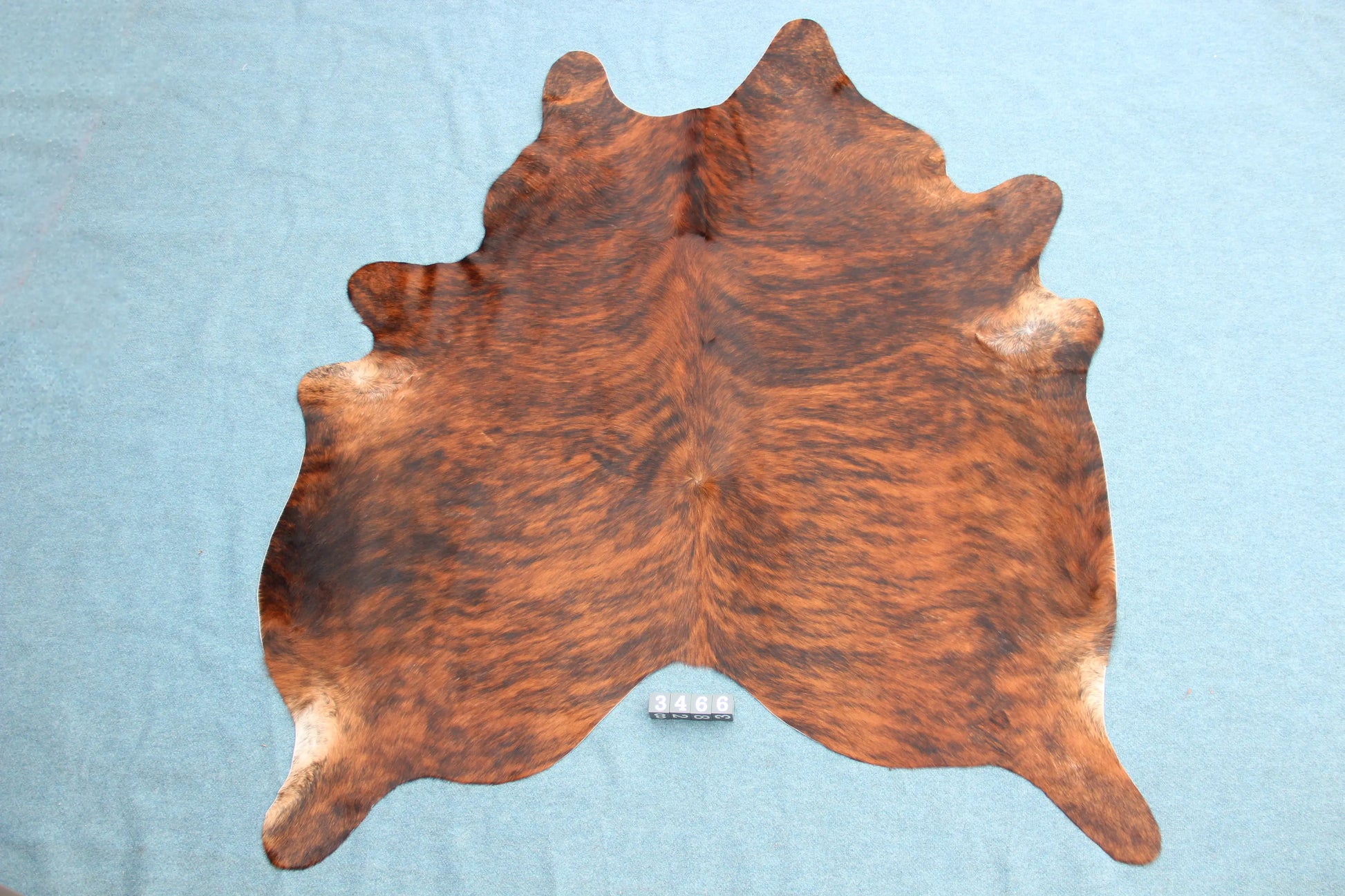 Kuhfell Schwarz Braun Weiß getigert (3466) 3 -4 qm