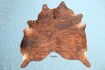 Kuhfell Schwarz Braun Weiß getigert (3466) 3 -4 qm