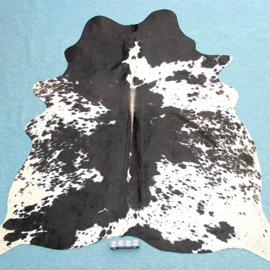 Kuhfell Schwarz Weiß (2682) 2-3 qm gesprenkelt