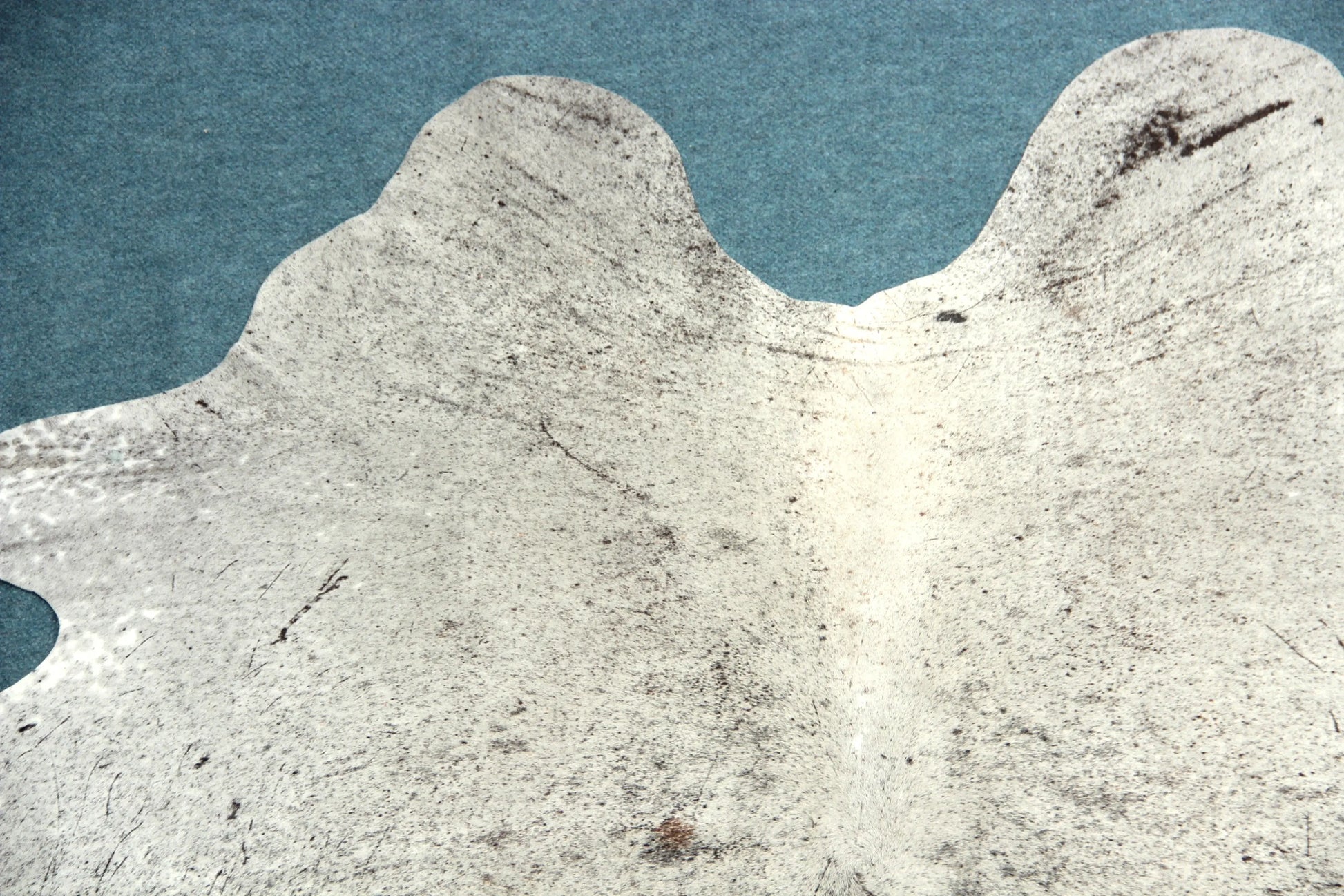 Kuhfell Grau Weiß (2689) 2-3 qm Silber-Schimmer