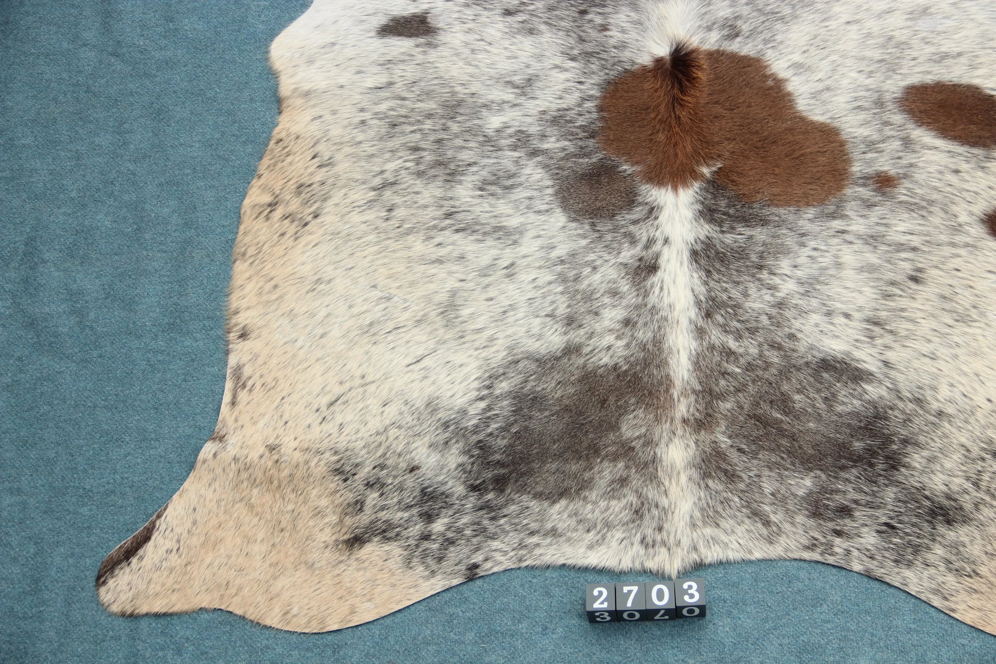 Kuhfell Grau Braun Schwarz Weiß (2703) 2-3 qm