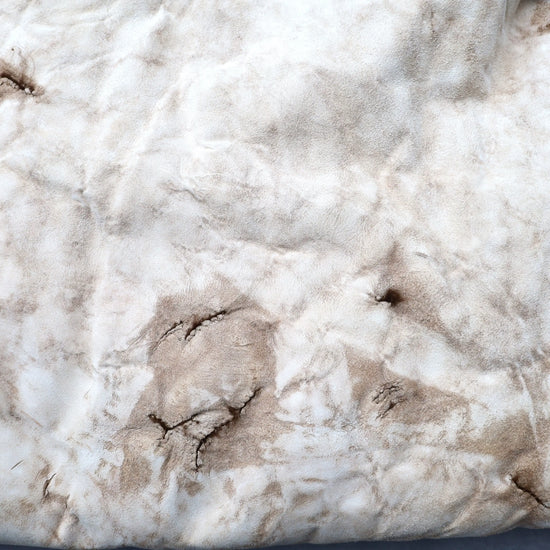 Hochwertiges Bisonfell  Einzigartiges Naturprodukt (ca. 270 x 245 cm) Nr. 111